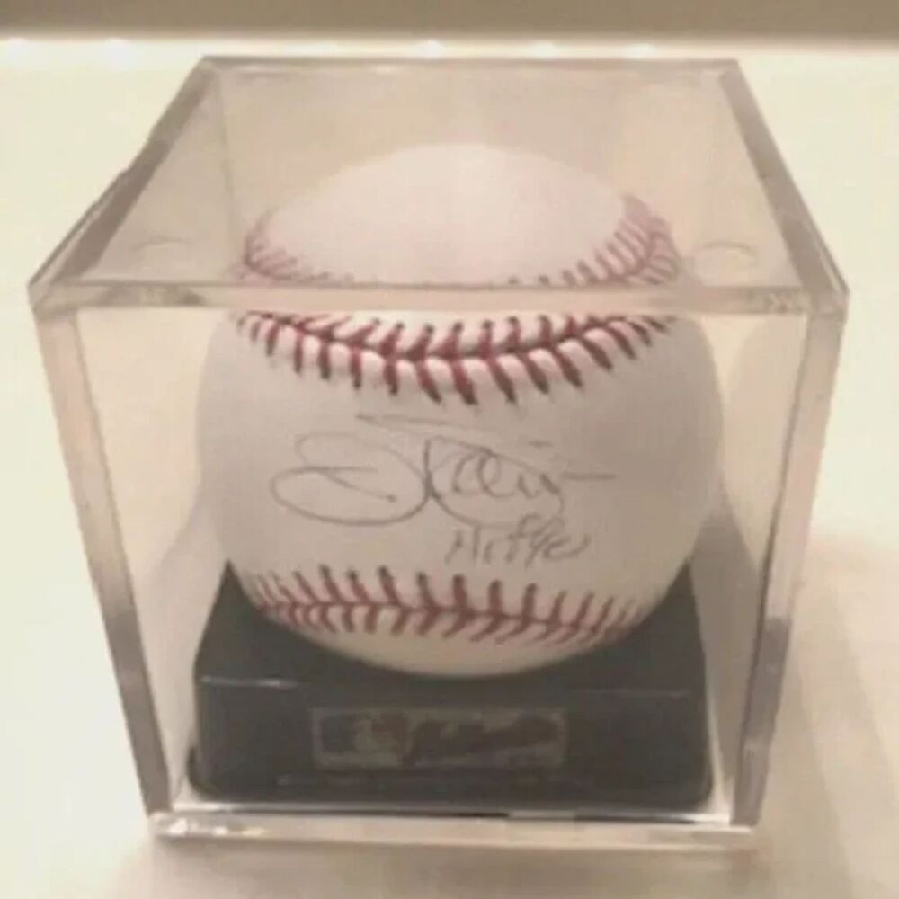 Jim Palmer . Hall of Fame Pitcher . Signed Baseball w Case . Baltimore Orioles
